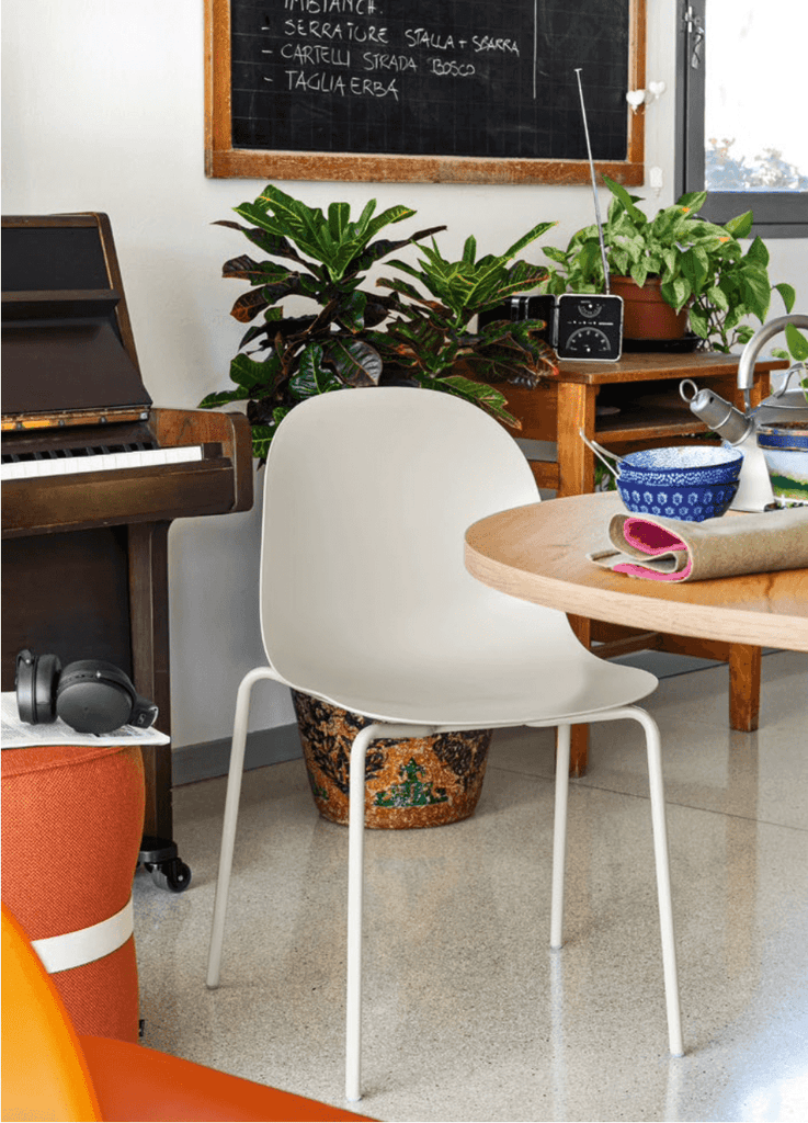 CB1663 Academy Chair with Metal Legs - Connubia