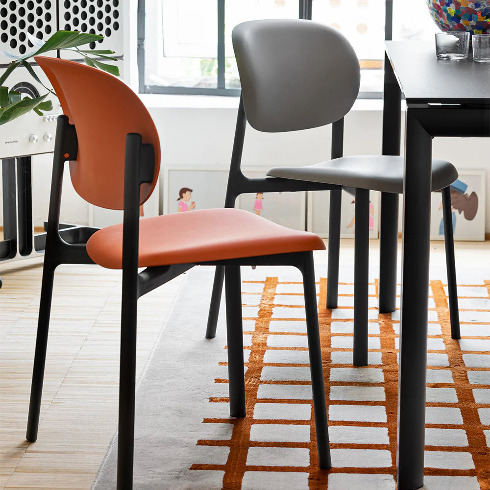 CB2151 Zero Indoor Outdoor Dining Chair