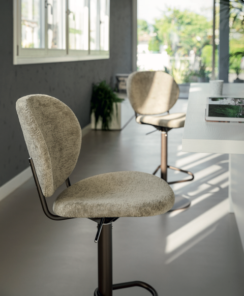 CS2228 Ines Adjustable Height Counter Stool - Calligaris