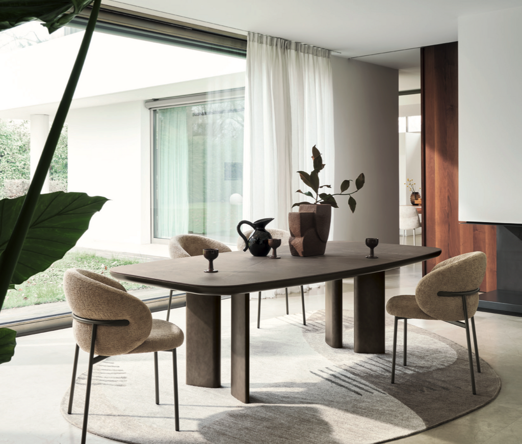 CS4156-FB A Sandy Elliptical Dining Table