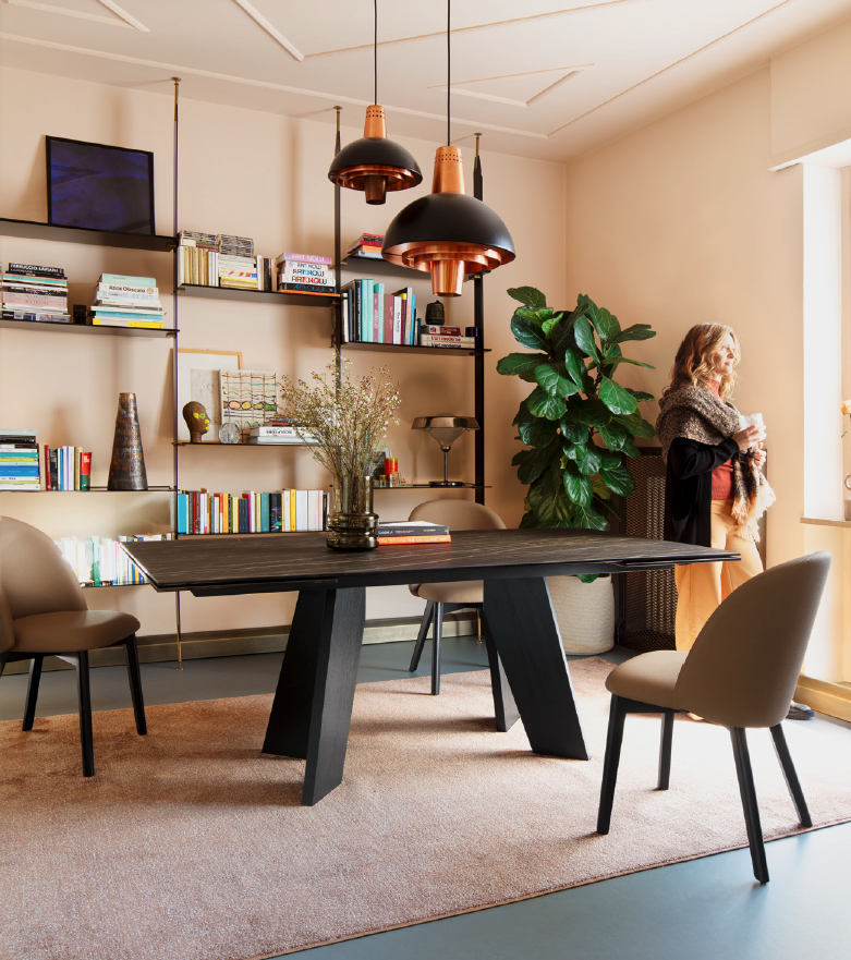 CB4868-R Victor Extension Dining Table