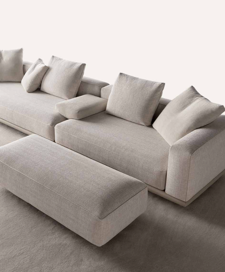 Skyline Sofa by Art Nova