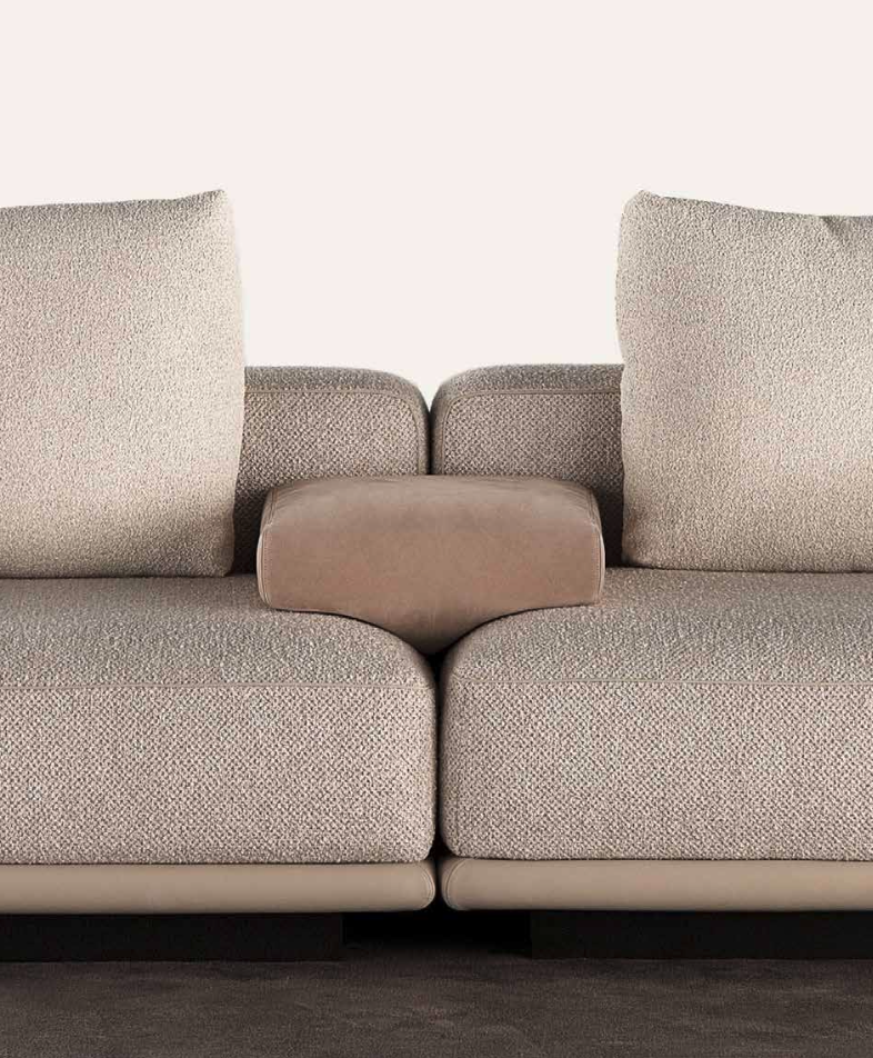Skyline Sofa by Art Nova