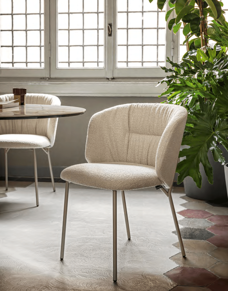 CS2211 Sweel Dining Chair with Metal Legs - Calligaris