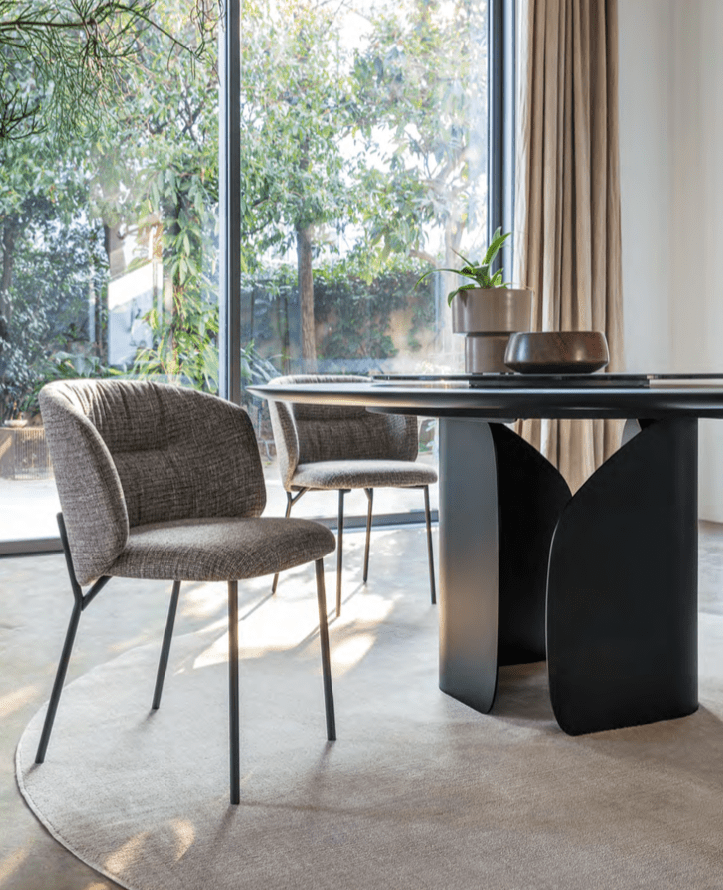 CS2211 Sweel Dining Chair with Metal Legs - Calligaris