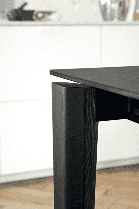 CS4149 Dogma Extending Dining Table - Calligaris