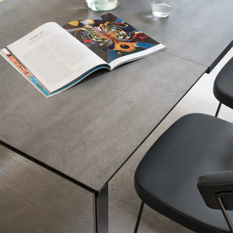 CB4010 Baron Extending Table - Connubia