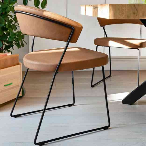 CB1022 New York Chair - Trade Source Furniture