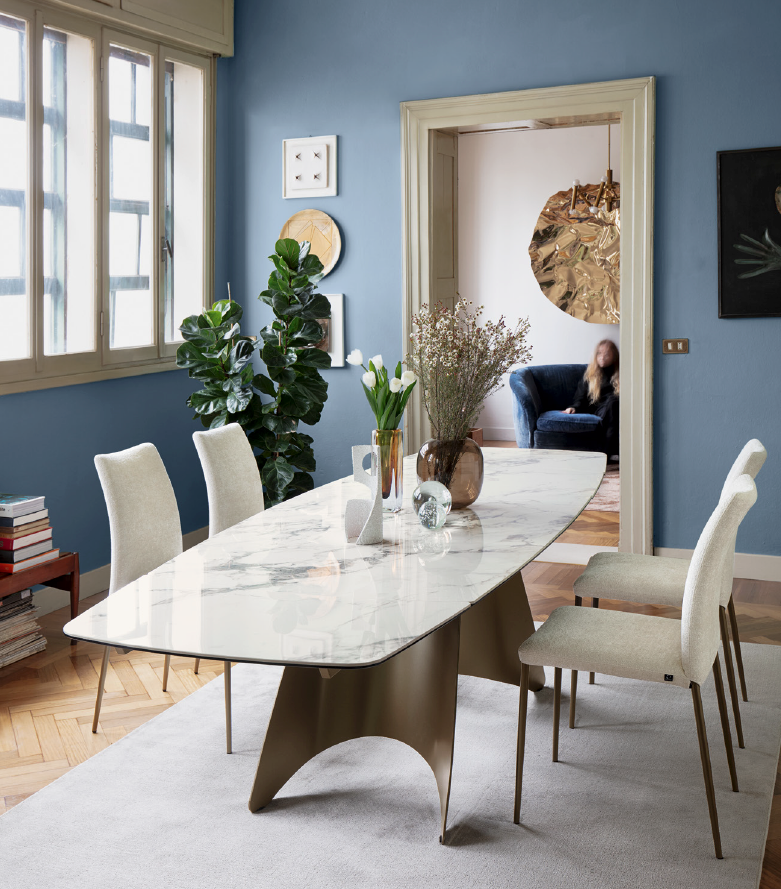 CB4865 Orion Extending Table