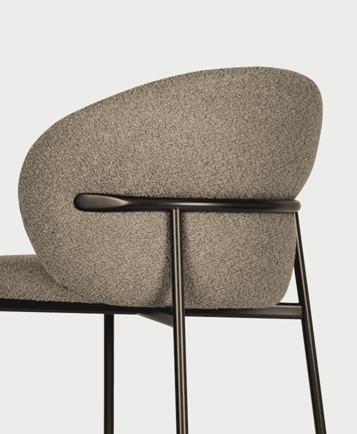Beige upholstered Oleandro dining chair with rounded backrest and black metal legs, ideal for modern dining spaces, SKU: CS2222-T2H-P29L