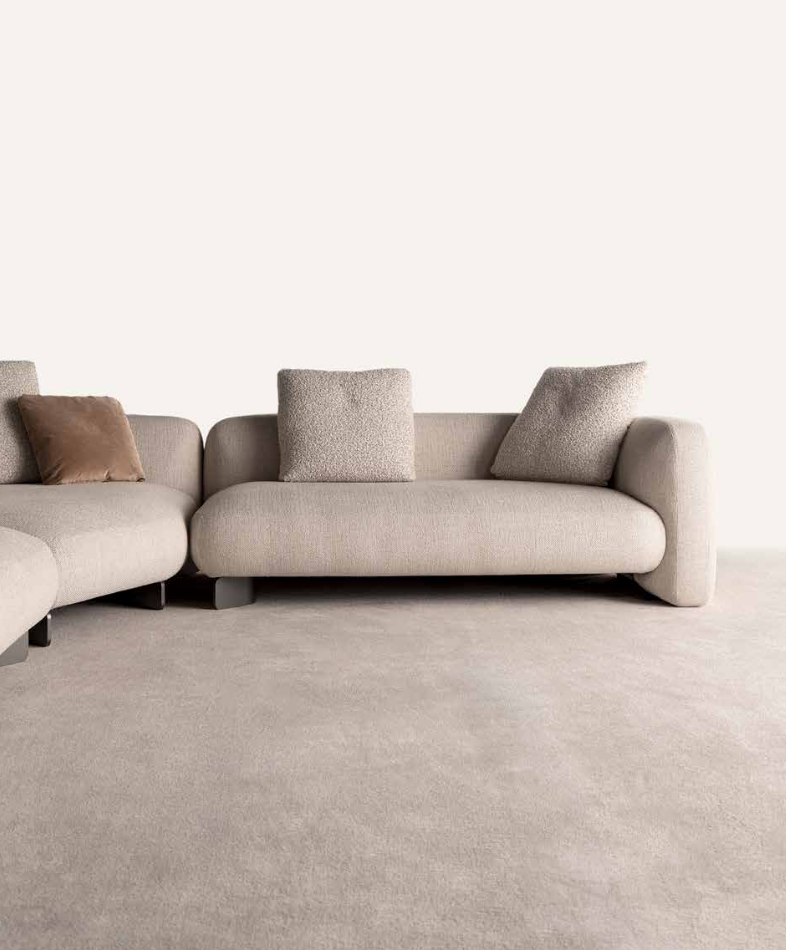 Kintai Sofa by Art Nova