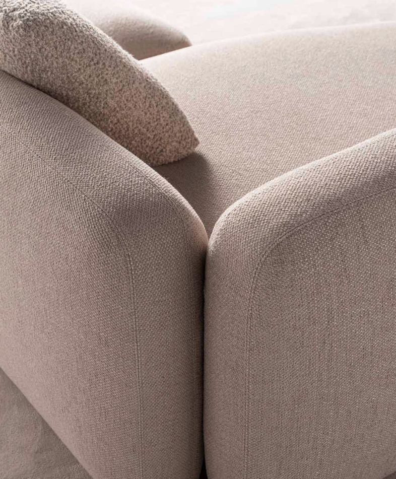 Kintai Sofa by Art Nova