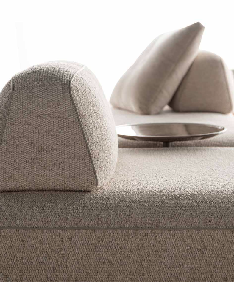 Filiph Sofa with Moving Backs