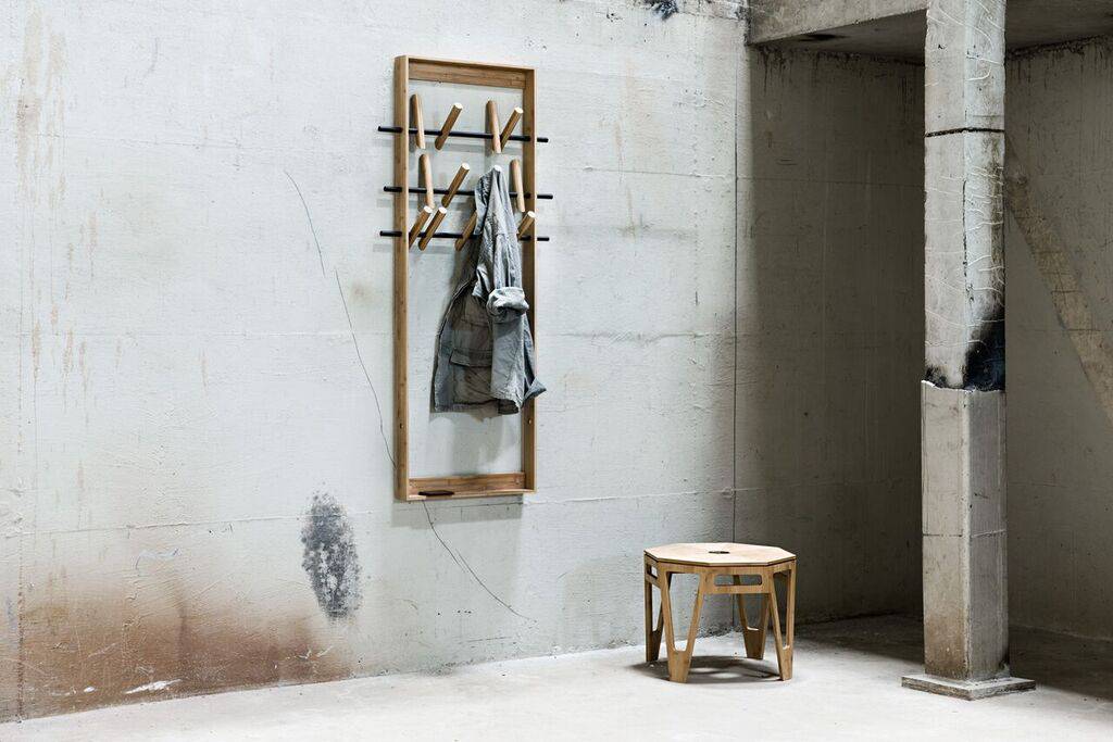 Coat Frame - Trade Source Furniture