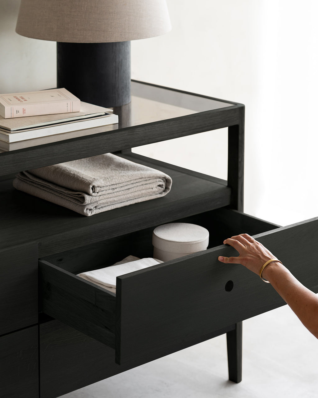 Spindle Dresser - Ethnicraft