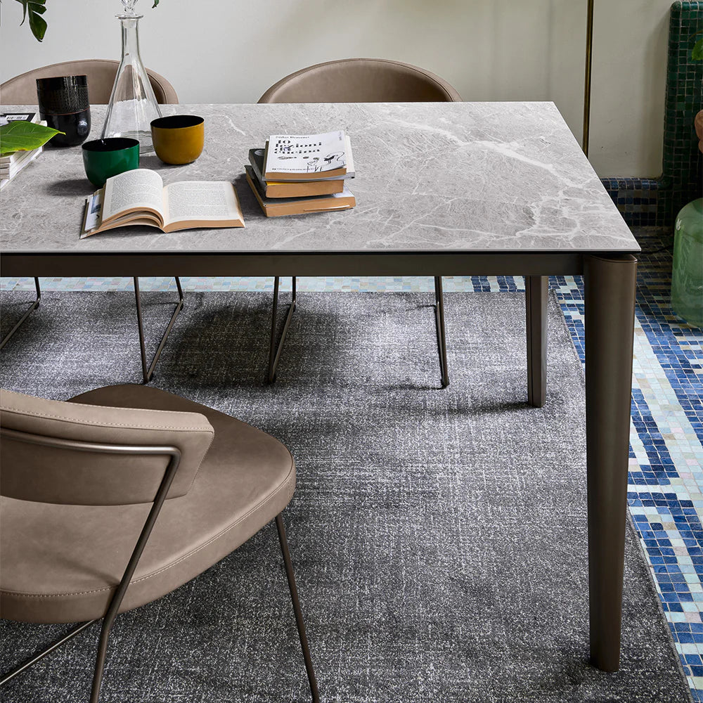 CB4860-R Artic Fast Extension Dining Table