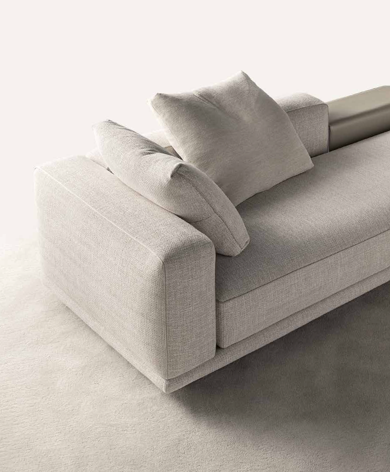 Skyline Sofa by Art Nova