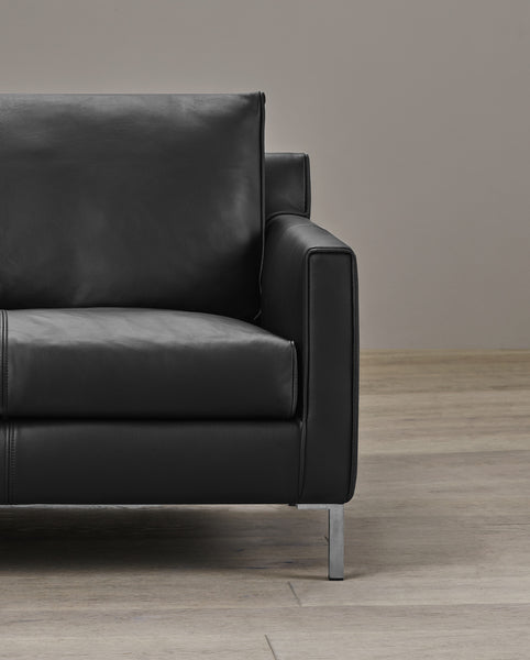 Streamline Sofa by Eilersen at Trade Source Furniture